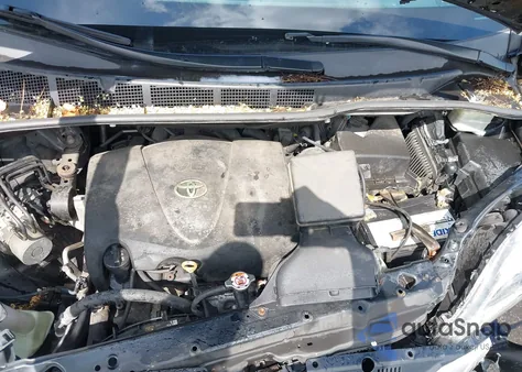 2017 Toyota Sienna Limited Premium 7 Passenger z USA, uszkodzony, nr VIN 5TDDZ3DC6HS164150